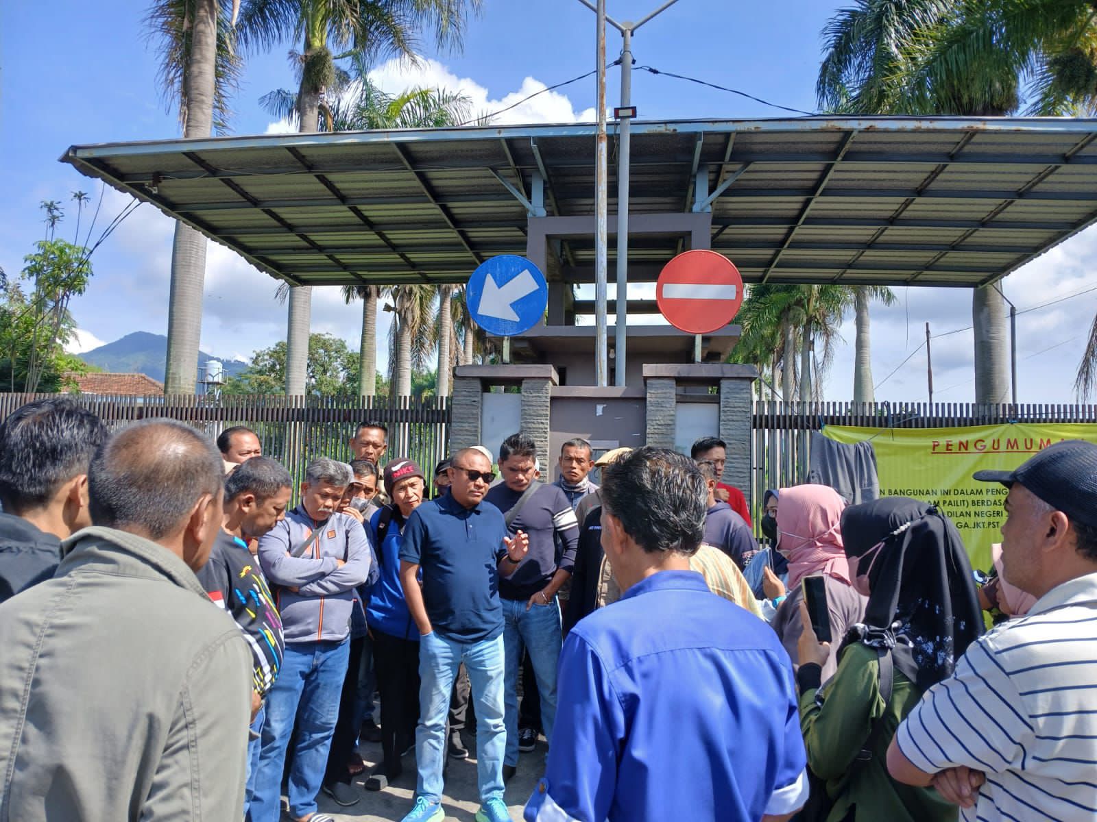 Kuasa Hukum Buruh PT. Natatex Prima, Ajis Talaohu: Perjuangkan Hak-Hak para Karyawan