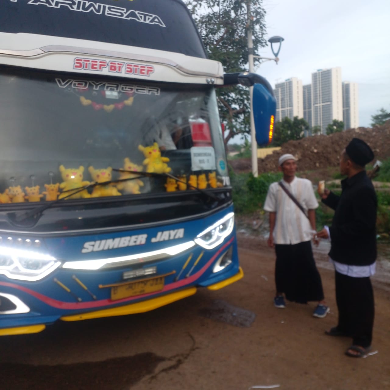 Wisatawan religi dari Jakarta selamat ke Pamijahan Tasikmalaya