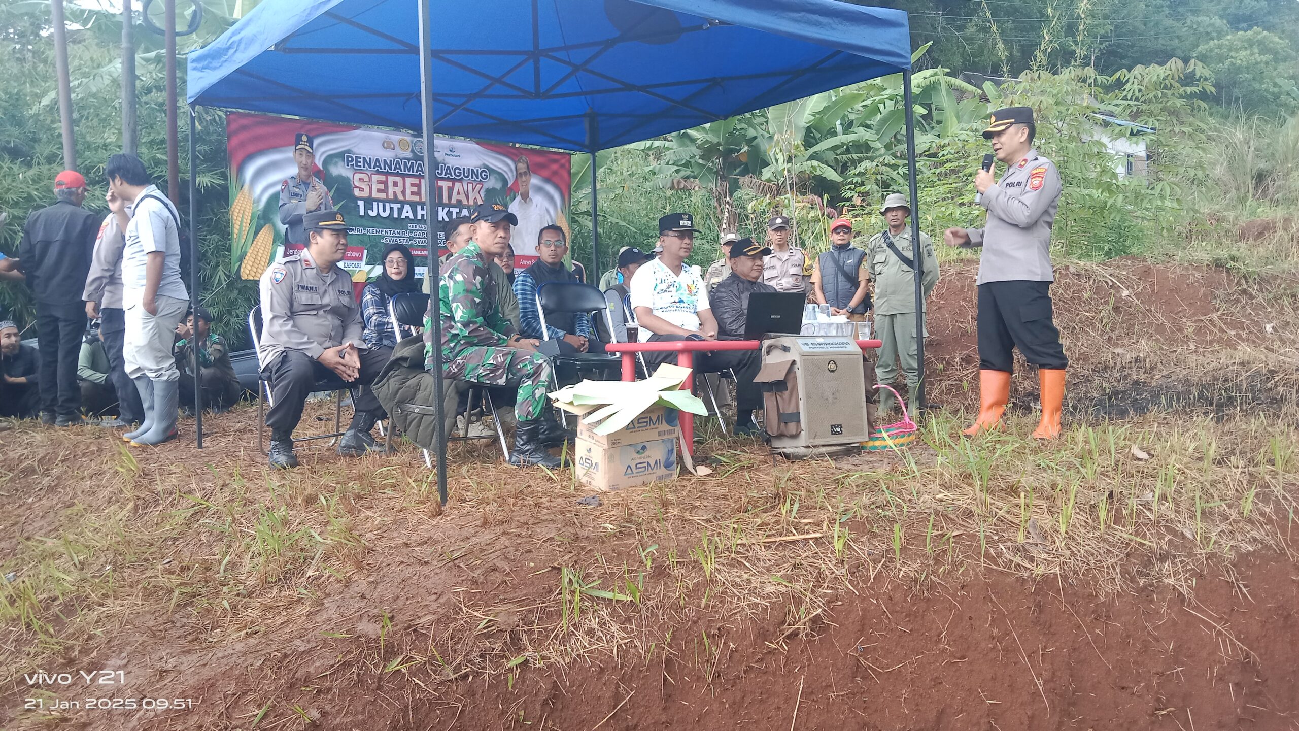 polsek Cicalengka Laksanakan Program Ketahanan Pangan Penanaman Jagung 1 Juta Hektar