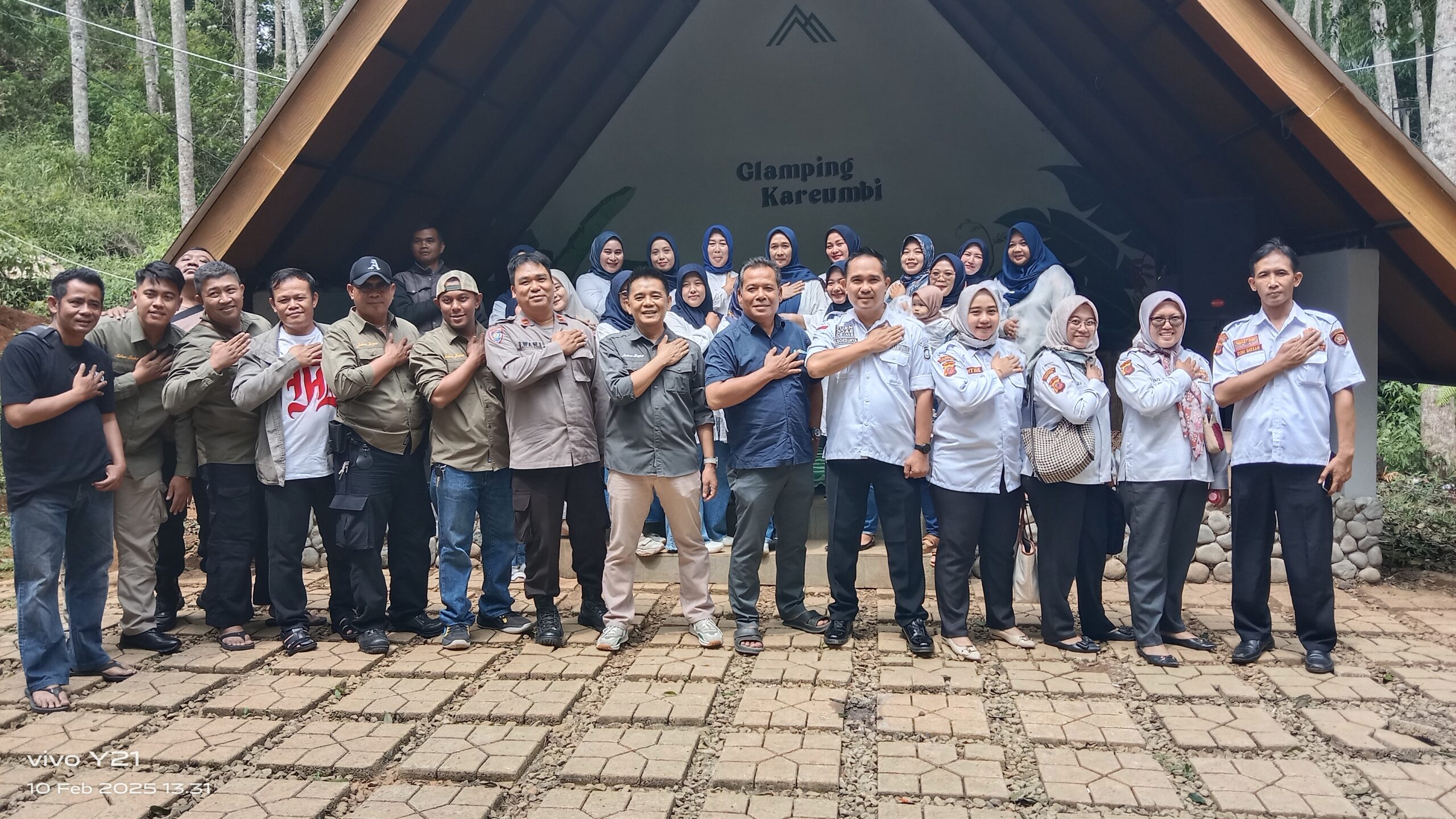 Ketua Pokdar Kamtibmas Hadiri Acara Gathering Family Polsek Cicalengka dan Purna Tugas IPDA Wawan Siswanda