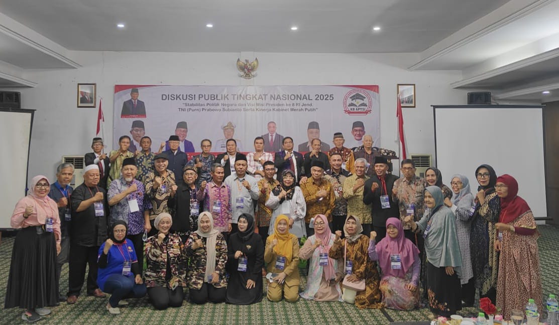 Alumni Perguruan Tinggi, Selenggarakan  Diskusi Publik Di Bandung, Jogya dam Surabaya.