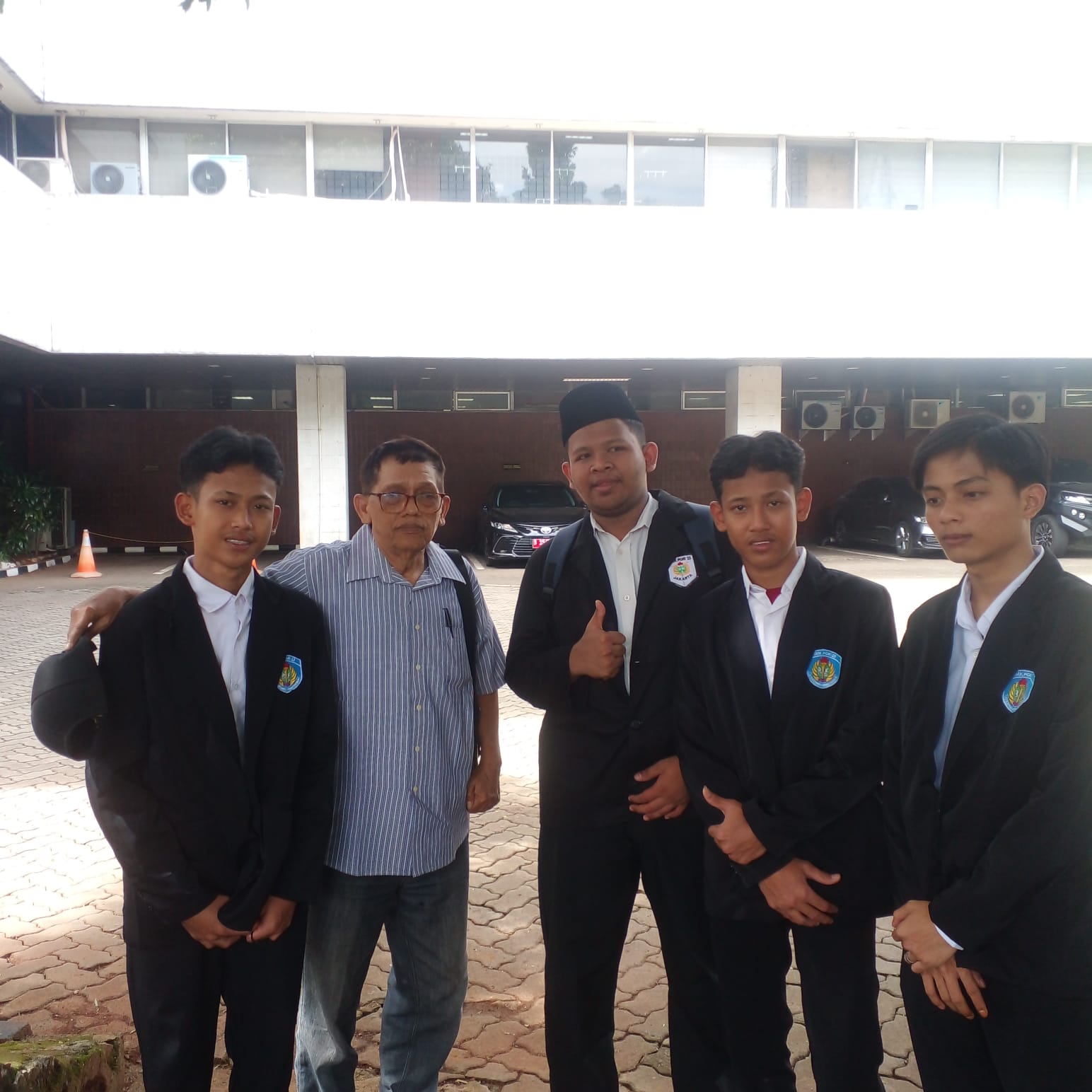 Dosen Risto dan calon Sarjana