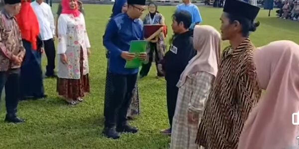 PEMKOT GELAR TASIK MELAYANI