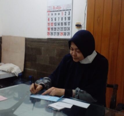 LANSIA MENGAJI TETAP EKSIS DI JAKARTA