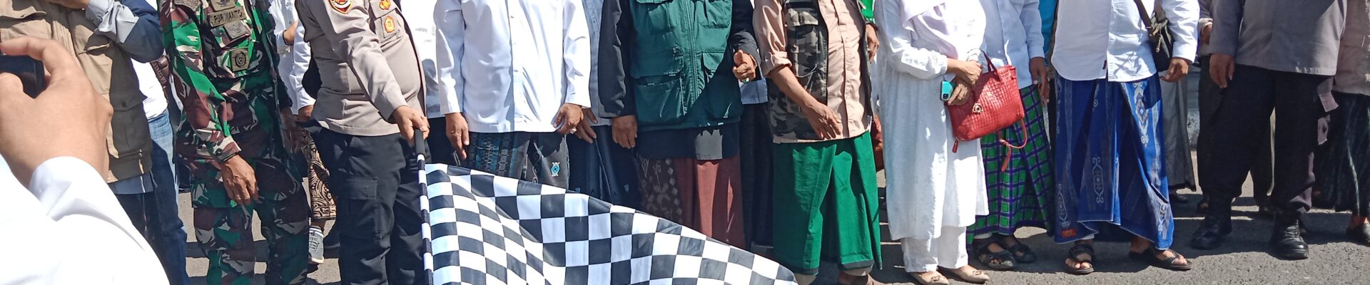 Forkopimcam, MUI, dan APDESI Cicalengka Gelar Pawai Ta’aruf Sambut Tahun Baru Islam 1447 H