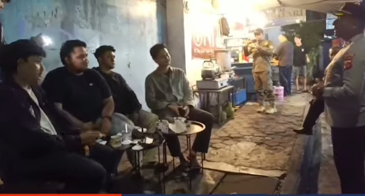 GABUNGAN KEAMANAN BATASI JAM MALAM BAGI PELAJAR DI TASIKMALAYA