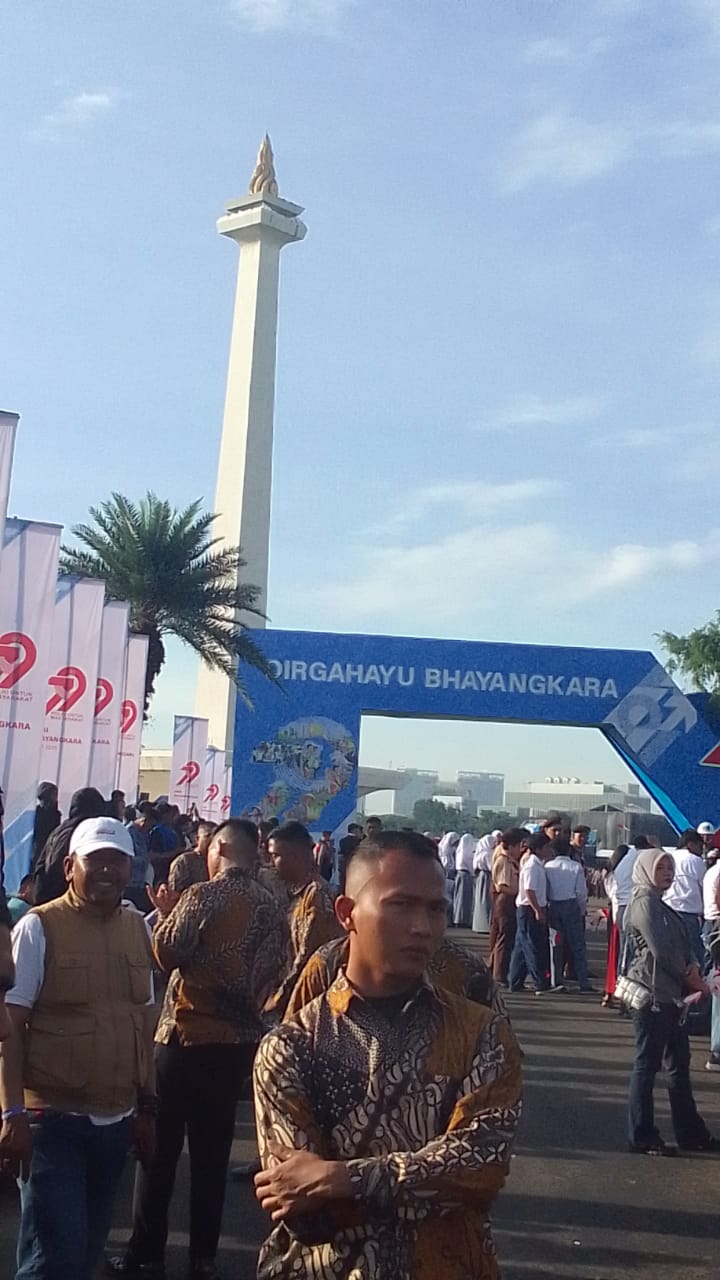 Pokdar Kamtibmas Sektor Cicalengka Hadiri Perayaan HUT Bhayangkara ke-79 di Monas, Jakarta