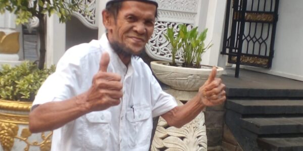 *ESENSI SOSOK BUNG HATTA*