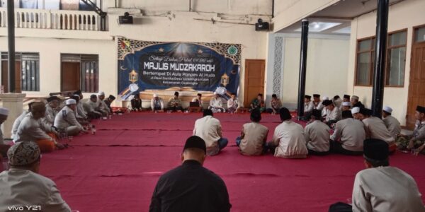 Camat Cicalengka Hadiri Majelis Mudzakarah MUI Kecamatan di Ponpes Al Huda