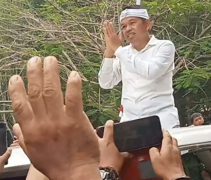 GUBERNUR JABAR DISAMBUT ANTUSIAS DI KOTA SANTRI