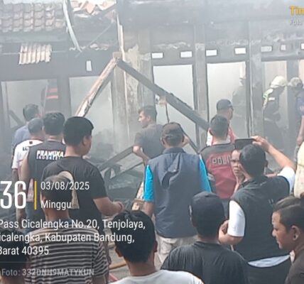 Kebakaran Hebat Landa Tambal Ban dan Penjual Bensin Eceran, Kerugian Ditaksir Ratusan Juta Rupiah