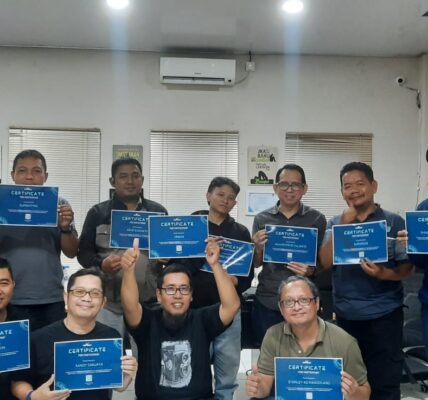 Pelatihan INOVASIA “Membangun Website dalam 7 Jam dengan Bantuan AI” Meriahkan HUT RI ke-80 di Bogor