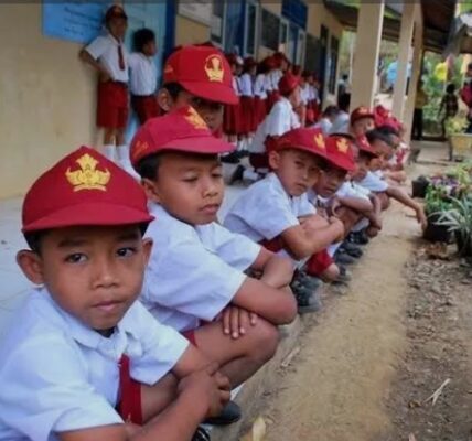 Guru Honorer mogok mengajar di Tasik
