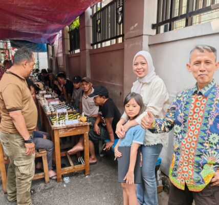Kunjungan Suci Asliyati Lurah Galur Ke Pembukaan Lomba Catur RT.14/RW.04