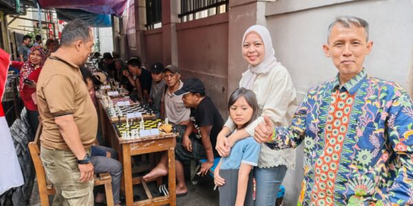 Kunjungan Suci Asliyati Lurah Galur Ke Pembukaan Lomba Catur RT.14/RW.04