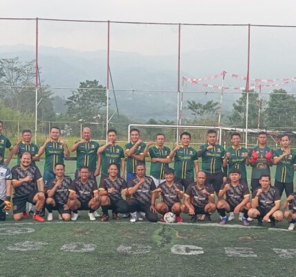 Mecth Day : Polsek Cimenyan FC Vs BNNP Jabar FC Gelar Pertandingan Persahabatan Sebagai Ajang Silaturahmi dan Perkuat Sinergitas