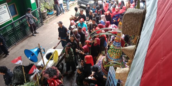 Camat Cicalengka Hadiri Acara Milangkala Desa  Dampit Ke 160