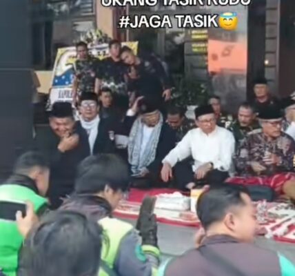 Demonstrasi  damai dan indah di Tasikmalaya