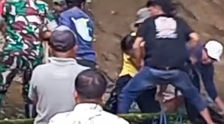 DUA REMAJA TENGGELAM DI TASIKMALAYA DUA REMAJA TENGGELAM DI TASIKMALAYA