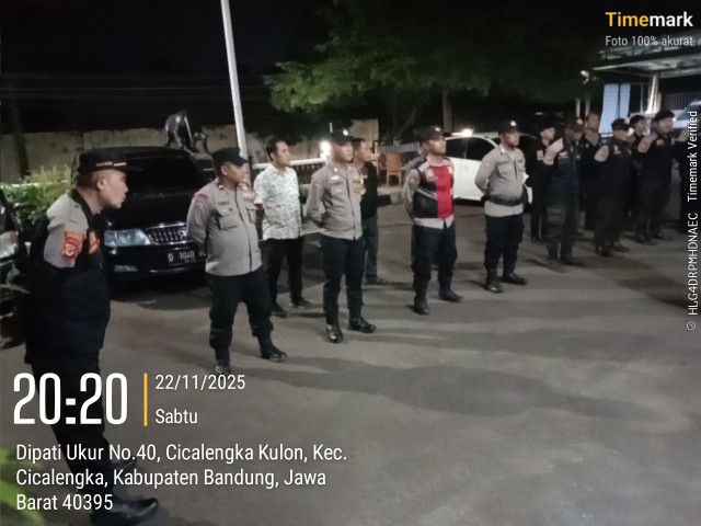 Pokdar Kamtibmas Sektor Cicalengka Ikuti Giat Apel KRYD Bersama Polsek Cicalengka Pokdar Kamtibmas Sektor Cicalengka Ikuti Giat Apel KRYD Bersama Polsek Cicalengka