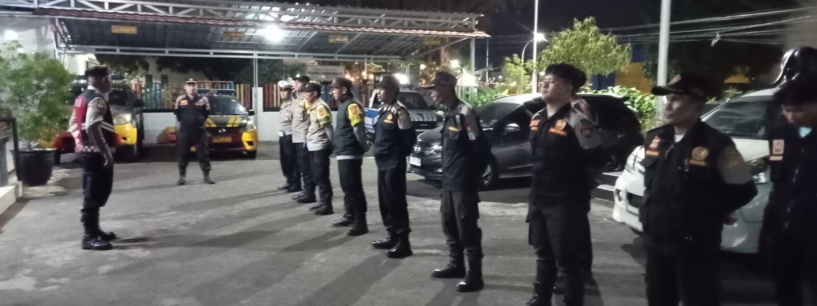 Giat (KRYD) Kegiatan Rutin yang Ditingkatkan Polsek Cicalengka, Pokdar Kamtibmas Sektor Cicalengka Selalu Hadir Giat (KRYD) Kegiatan Rutin yang Ditingkatkan Polsek Cicalengka, Pokdar Kamtibmas Sektor Cicalengka Selalu Hadir