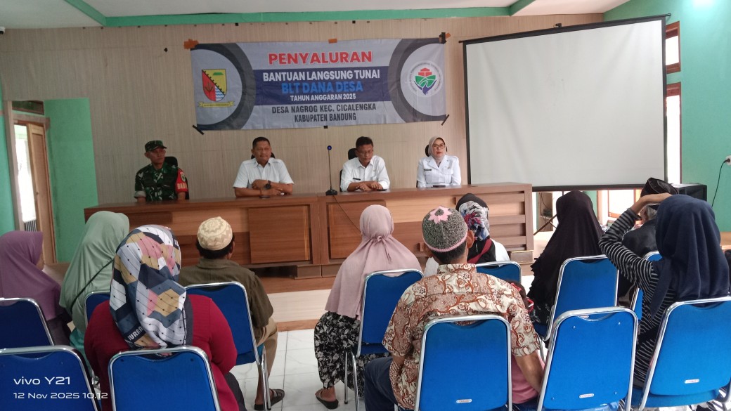 Camat Cicalengka Hadiri Penyaluran BLT Dana Desa Tahap Tiga di Desa Nagrog Camat Cicalengka Hadiri Penyaluran BLT Dana Desa Tahap Tiga di Desa Nagrog