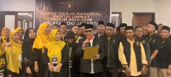 Buya Fikri Bareno Ketua DPW Partai Ummat DKI Jakarta Bacakan Pernyataan Sikap Terhadap Kinerja Gubernur Pramono Anung