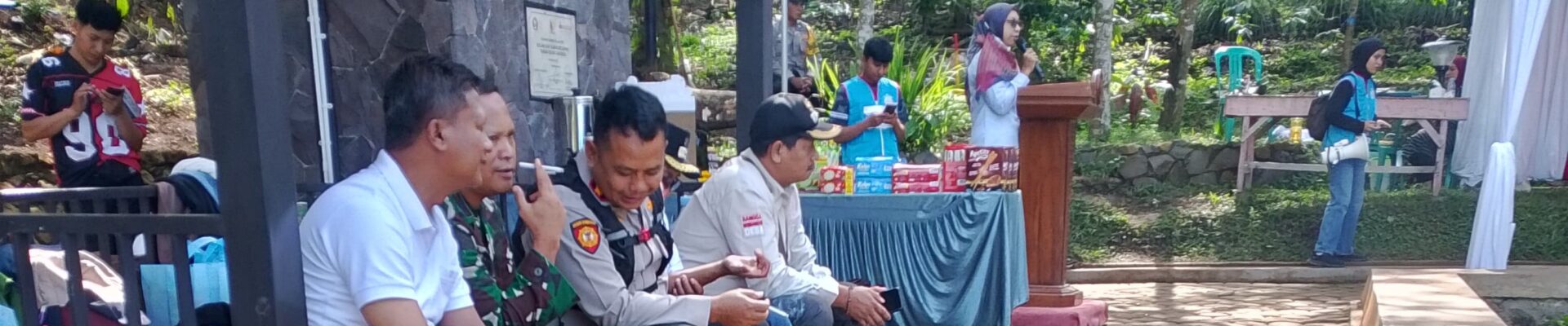 Forkopimcam Bersama PT Mayora Tbk Tanam Seribu Pohon untuk Pelestarian Mata Air