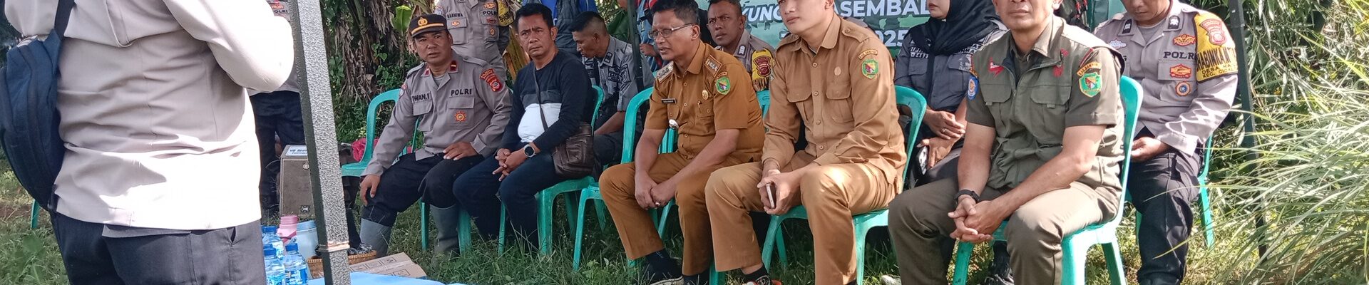 Kapolsek Cicalengka Laksanakan Panen Raya Jagung Kuartal III di Lahan LBS