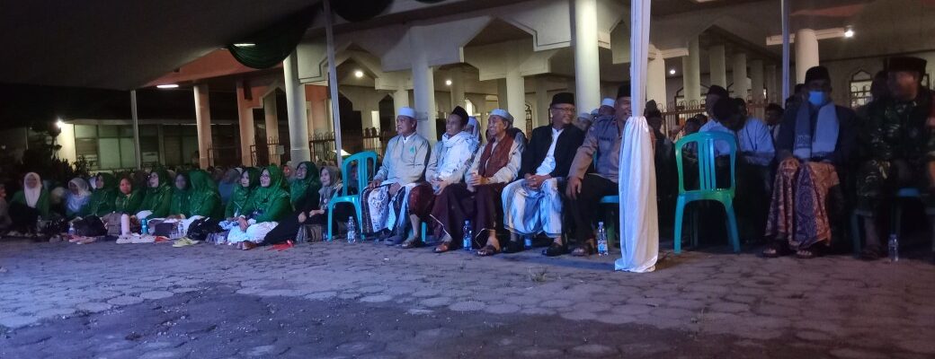 Ketua MUI Kecamatan Hadiri Tabligh Akbar dan Istighasah di Masjid Besar Cicalengka