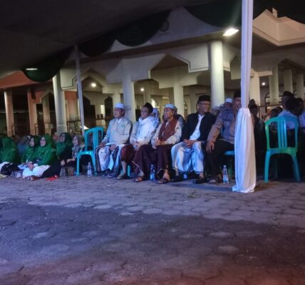 Ketua MUI Kecamatan Hadiri Tabligh Akbar dan Istighasah di Masjid Besar Cicalengka