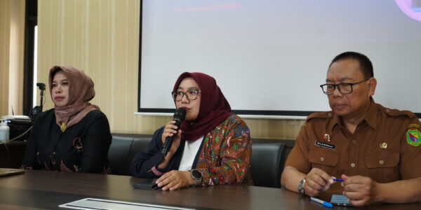 RSUD Cicalengka Gelar In House Training (IHT) Untuk Meningkatkan Mutu Keselamatan Pasein Dengan Motto ” SEHAT” ( Simpati, Empati, Sepenuh Hati ) RSUD Cicalengka Gelar In House Training (IHT) Untuk Meningkatkan Mutu Keselamatan Pasein Dengan Motto ” SEHAT” ( Simpati, Empati, Sepenuh Hati )