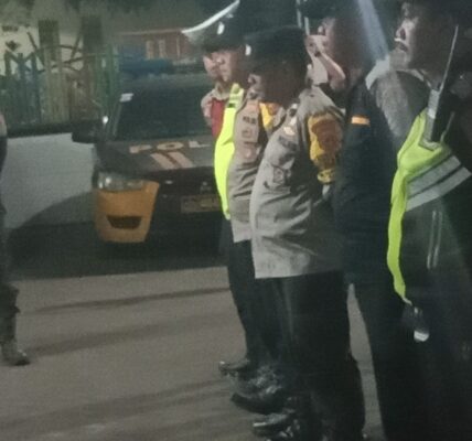 Pokdar Kamtibmas Ikuti Giat KRYD Bersama Polsek Cicalengka Demi Terciptanya Keamanan dan Ketertiban