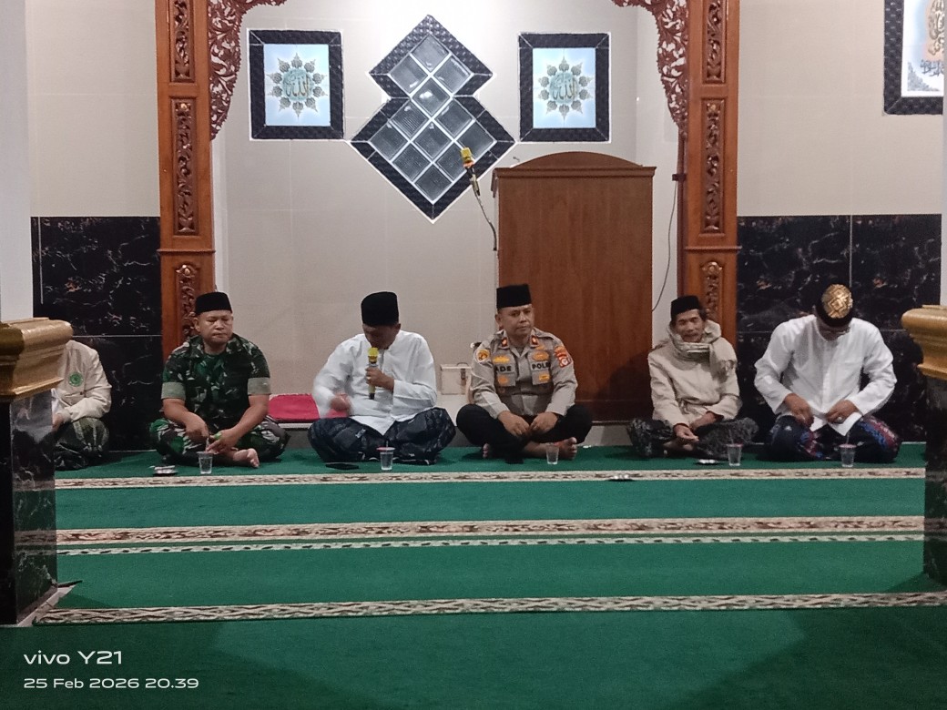 Forkopimcam Cicalengka Laksanakan Tarawih Keliling di Masjid Al Ikhlas Desa Waluya