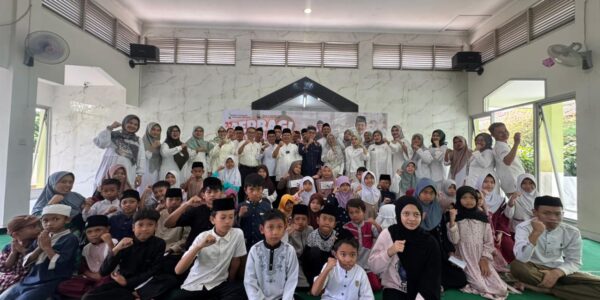 RSUD Cicalengka Santuni Yatim, Tausiyah Si Cepot Menggugah