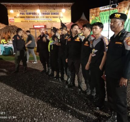 Pokdarkamtibmas Sektor Cicalengka Hadiri Kunjungan Bupati Bandung di Pos Terpadu Polresta Bandung