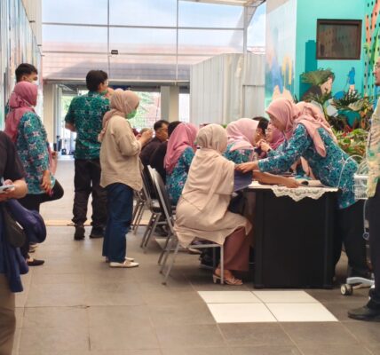 RSUD Cicalengka Gelar Donor Darah Dalam Rangka Memperingti HUT Kabupaten Bandung Ke 385 RSUD Cicalengka Gelar Donor Darah Dalam Rangka Memperingti HUT Kabupaten Bandung Ke 385