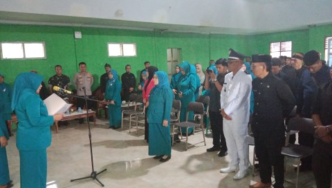 Serah Terima Jabatan Kepala Desa Waluya Berlangsung Khidmat